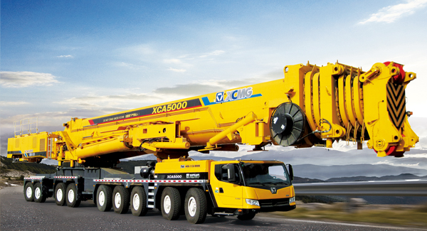 w66利来成功研制全球最大吨位、技术含量最高的XCA5000全地面起重机